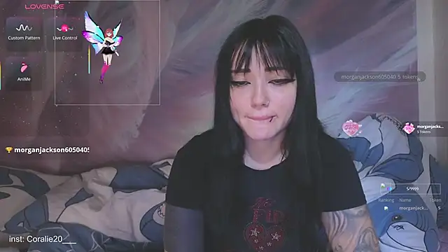 Coralie20  online show from October 2025 12:06:02 PM