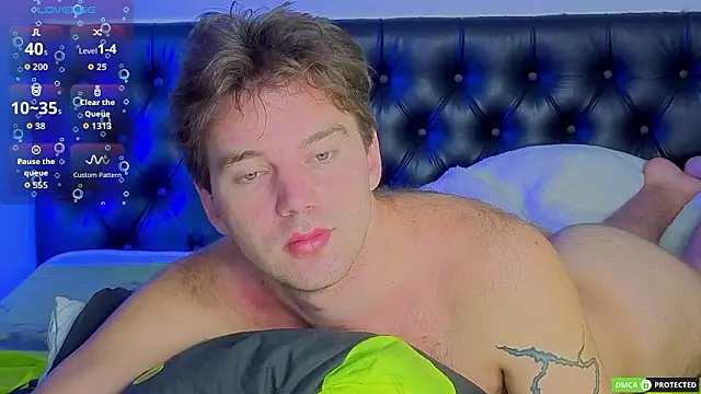 ArthurWhitee online show from March 2026 03:32:01 AM