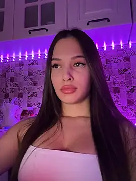 EricaWalls online show from February 2025 09:28:01 PM