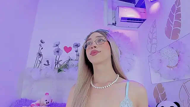 Ariadna Evangeline online show from November 2025 05:54:01 AM