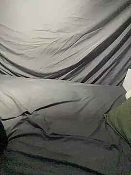 BigMac1596 online show from December 2025 06:53:02 AM