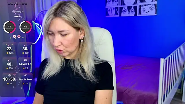 MilaBott online show from November 2025 08:29:01 PM