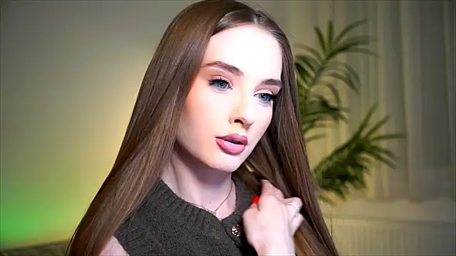 petitegonwiild online show from October 2025 10:11:01 PM