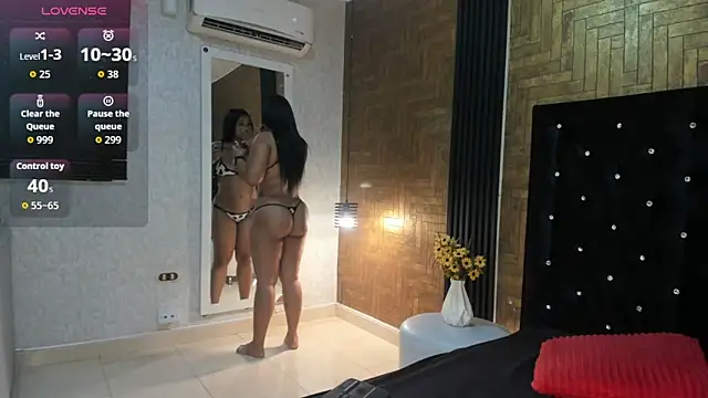 Laross25 online show from March 2026 08:04:01 PM