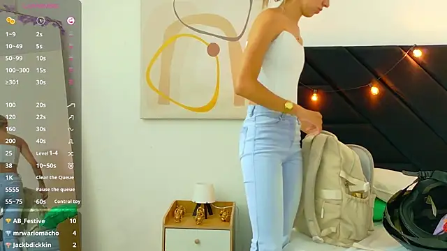 Snapshot of Beautifulskinny18 chatting on June 2026 07:49:01 PM Beautifulskinny18 online show from June 2026 07:49:01 PM