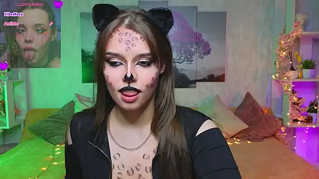 DorisGaillard online show from March 2025 06:05:02 PM