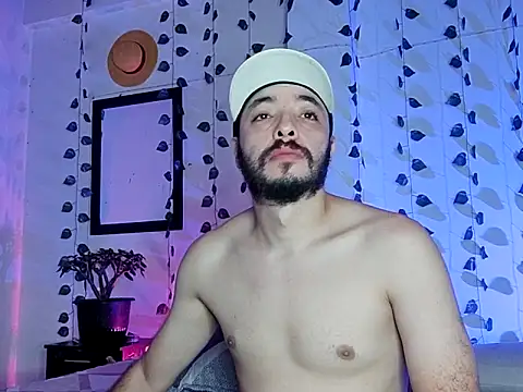 Snapshot of hotlatin92 chatting on March 2025 04:46:01 AM hotlatin92 online show from March 2025 04:46:01 AM