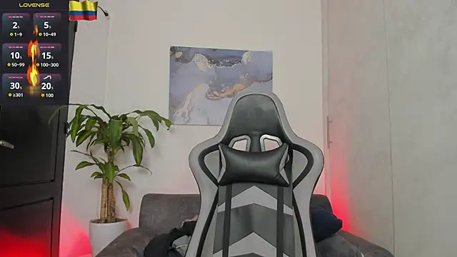 Yeiko Romero  online show from December 2025 02:18:01 AM