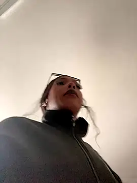 TIFFANYYSTAR online show from October 2025 07:36:02 PM