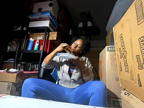 Snapshot of wynterheat chatting on November 2025 03:27:01 AM wynterheat online show from November 2025 03:27:01 AM