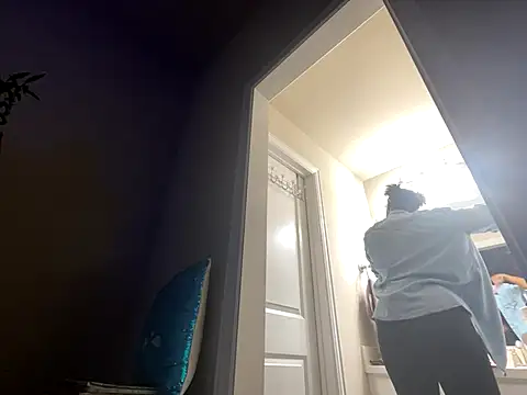 Snapshot of wynterheat chatting on November 2025 01:33:02 PM wynterheat online show from November 2025 01:33:02 PM