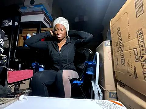 Snapshot of wynterheat chatting on November 2025 08:37:01 AM wynterheat online show from November 2025 08:37:01 AM