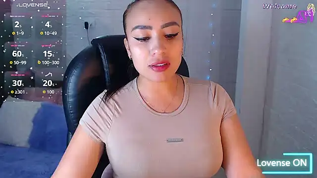 Snapshot of Paulina_627 chatting on July 2026 05:51:02 PM Paulina 627 online show from July 2026 05:51:02 PM