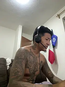 Snapshot of Daniel7131 chatting on September 2025 01:12:02 PM Daniel7131 online show from September 2025 01:12:02 PM