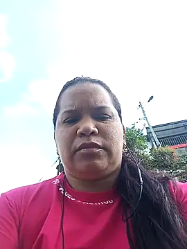 Snapshot of Sikiu_40 chatting on February 2025 02:14:02 PM Sikiu 40 online show from February 2025 02:14:02 PM