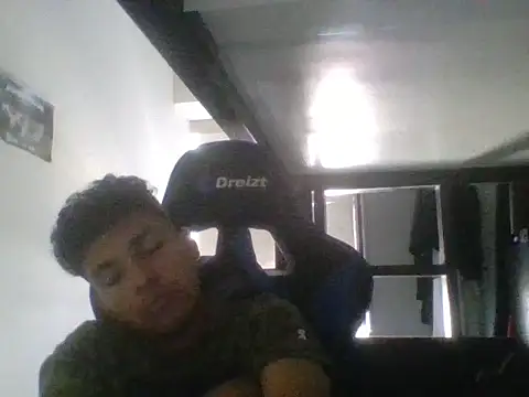 mateomalp675 90 online show from April 2026 05:57:01 PM