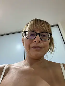 Snapshot of JessicaMuse chatting on May 2026 11:13:01 PM JessicaMuse online show from May 2026 11:13:01 PM