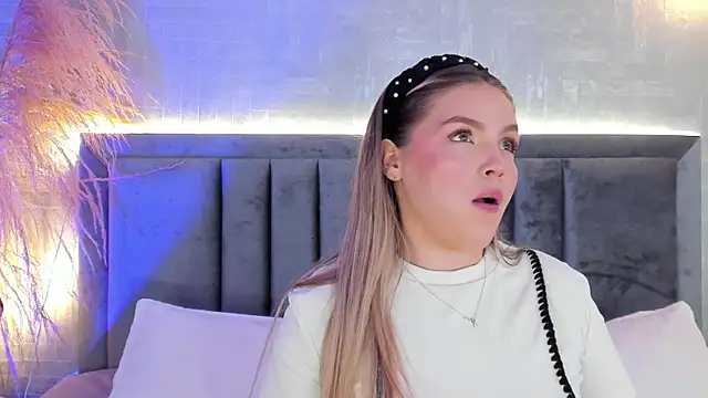 GaiaBaker online show from October 2025 02:06:01 PM