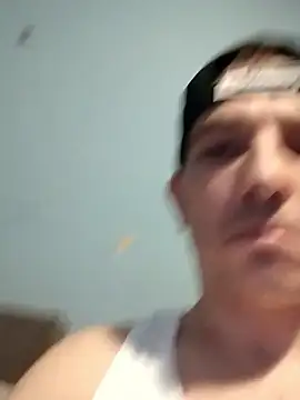 Snapshot of KoalaXL chatting on January 2026 11:46:02 AM KoalaXL online show from January 2026 11:46:02 AM