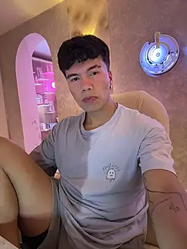 Logan smith1 online show from November 2025 04:55:02 AM