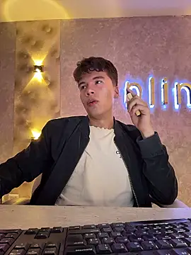 Logan smith1 online show from January 2026 07:54:01 AM