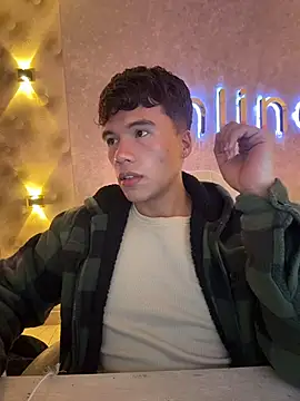 Logan smith1 online show from February 2026 06:22:01 AM