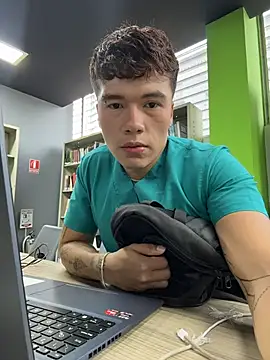 Logan smith1 online show from March 2026 07:43:02 PM