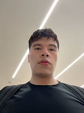 Logan smith1 online show from April 2026 07:25:02 PM