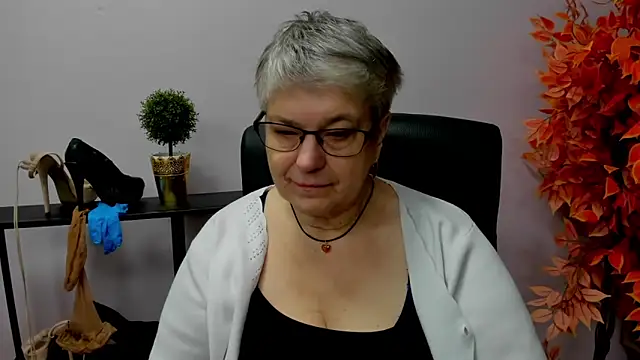 IrisDream online show from December 2024 07:12:01 AM