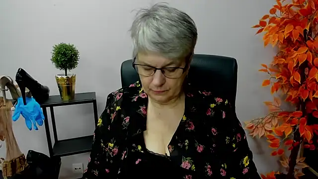 IrisDream online show from January 2025 07:11:01 AM