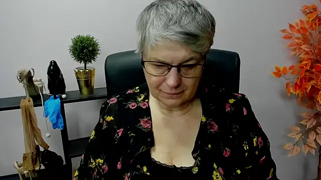 IrisDream online show from January 2025 07:38:01 AM