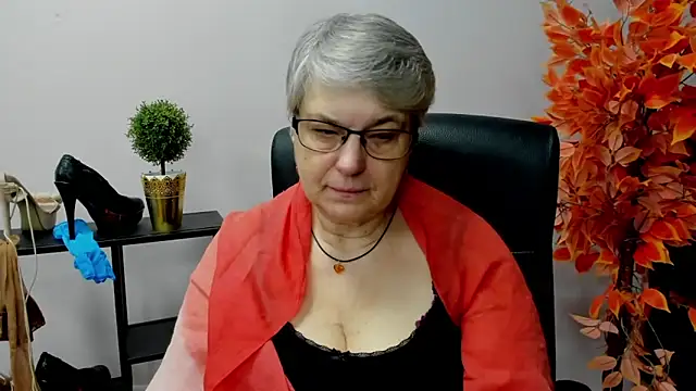 IrisDream online show from February 2025 07:18:02 AM