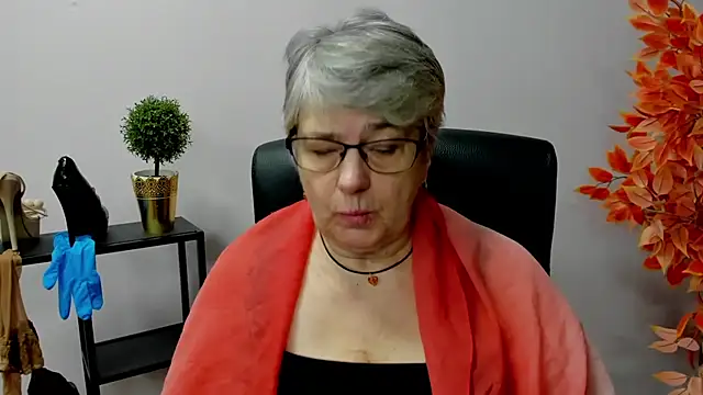 IrisDream online show from February 2025 07:18:01 AM