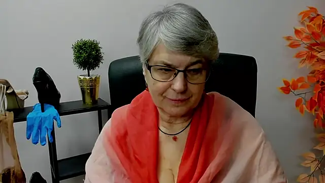 IrisDream online show from February 2025 11:15:01 AM