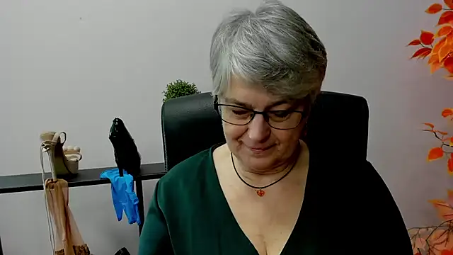 IrisDream online show from February 2025 10:49:01 AM