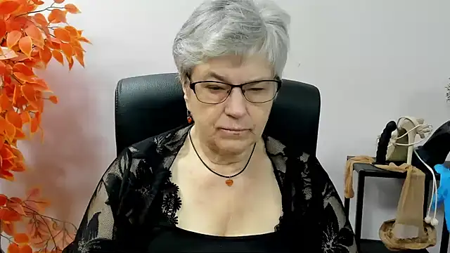 IrisDream online show from September 2025 06:17:01 AM