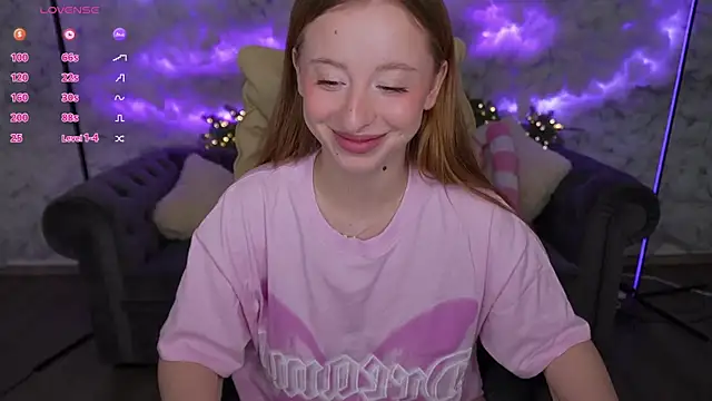 Snapshot of SilverrMoon chatting on February 2025 02:13:02 PM SilverrMoon online show from February 2025 02:13:02 PM