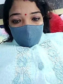 Snapshot of Cute-Raashii chatting on January 2025 05:53:01 PM Cute-Raashii online show from January 2025 05:53:01 PM