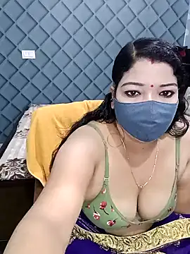 Snapshot of Cute-Raashii chatting on January 2025 07:05:01 PM Cute-Raashii online show from January 2025 07:05:01 PM