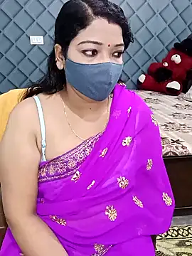 Snapshot of Cute-Raashii chatting on January 2025 10:56:01 PM Cute-Raashii online show from January 2025 10:56:01 PM
