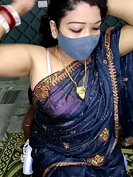 Snapshot of Cute-Raashii chatting on January 2025 08:25:01 PM Cute-Raashii online show from January 2025 08:25:01 PM