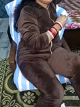 Snapshot of Cute-Raashii chatting on February 2025 02:14:02 AM Cute-Raashii online show from February 2025 02:14:02 AM