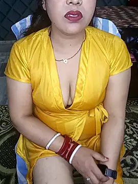 Snapshot of Cute-Raashii chatting on February 2025 09:10:01 PM Cute-Raashii online show from February 2025 09:10:01 PM