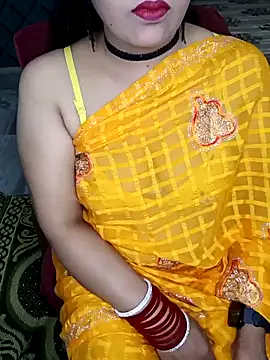 Snapshot of Cute-Raashii chatting on February 2025 04:03:01 PM Cute-Raashii online show from February 2025 04:03:01 PM