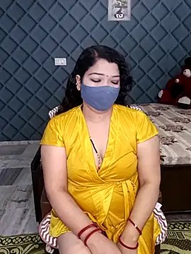 Snapshot of Cute-Raashii chatting on February 2025 05:48:02 PM Cute-Raashii online show from February 2025 05:48:02 PM