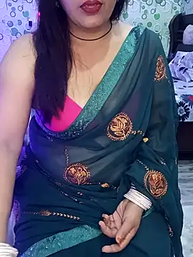 Snapshot of Cute-Raashii chatting on September 2025 12:44:02 AM Cute-Raashii online show from September 2025 12:44:02 AM