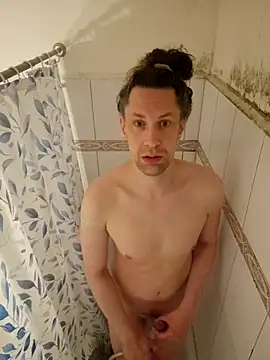 Snapshot of Josephine_LIVE chatting on April 2026 04:35:01 AM Josephine LIVE online show from April 2026 04:35:01 AM