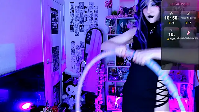 Snapshot of Aki__Ra chatting on May 2026 09:57:01 PM Aki Ra online show from May 2026 09:57:01 PM