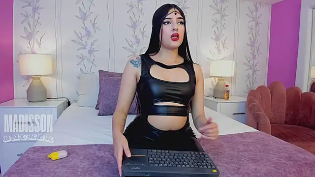 MadissonBacker online show from December 2024 03:00:01 PM