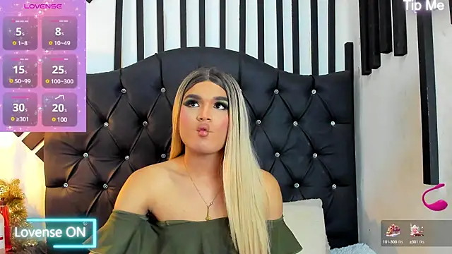 AllisonsweetZ online show from December 2024 07:52:02 PM